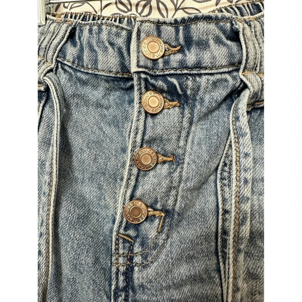 Maurices M Jeans High Rise Paperbag Waist‎ MOM Shorts Light Wash Button Fly 8